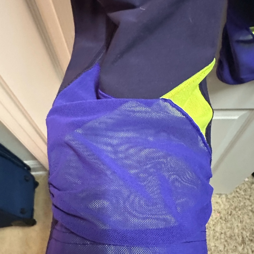 Nike women's Purple Leggings size XXLT/ NWOT A152 - Picture 3 of 3